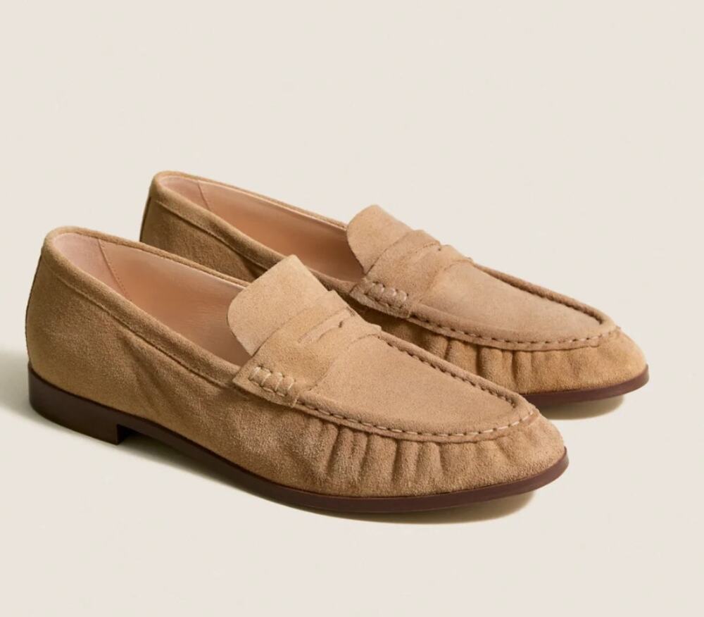 Tuckernuck Vivian Loafers 7 Cafe au Lait Tan NWT Suede Quiet Luxury Old Money